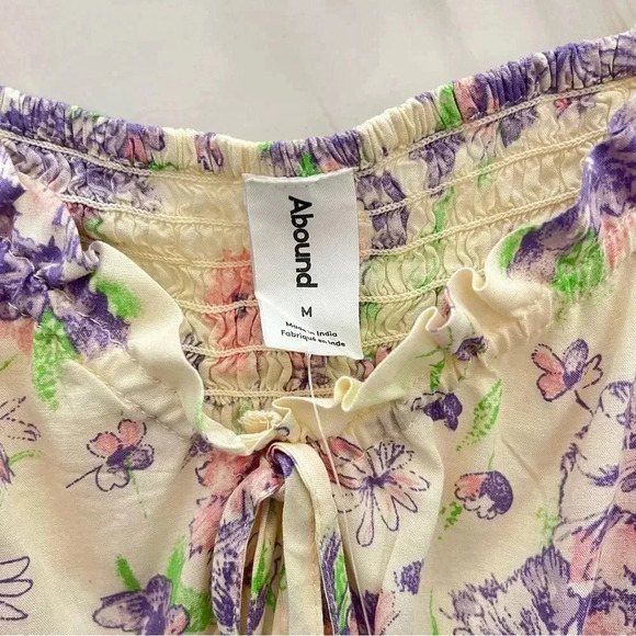 ABOUND Off Shoulder Floral Crop Top Size Medium Back Smocked Blouse - Picture 10 of 10